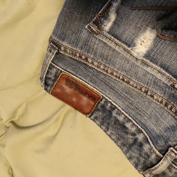 Stella style Distressed jeans in almost like new condition - Picture 3 of 4